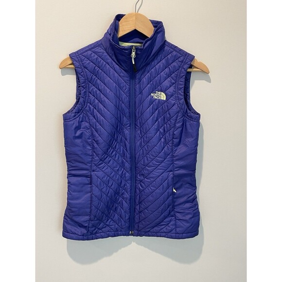The North Face Quilted Puffer Vest Womens Small Purple Full Zip Pocket‎ - Picture 1 of 9
